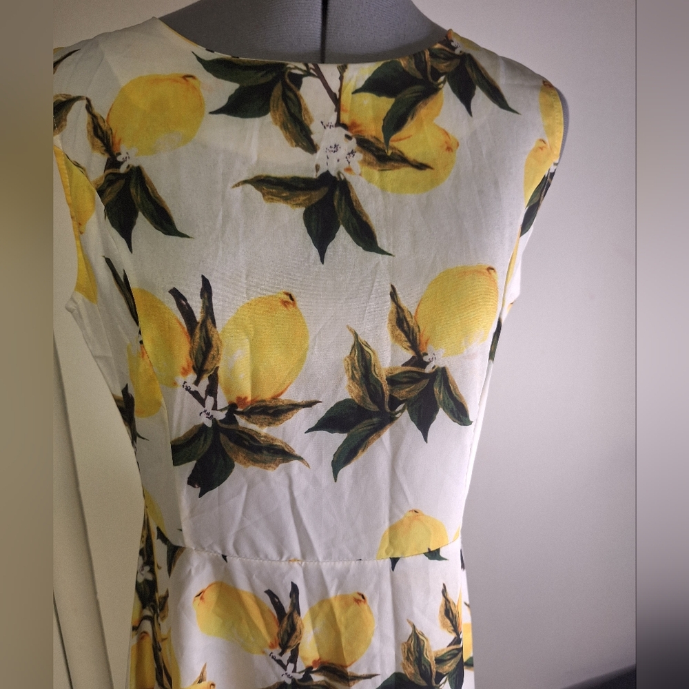 Yellow and Green Midi Sundress with Crew Neck Size Med